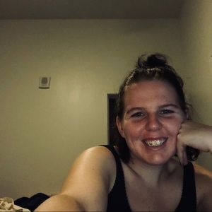 Meet your Posher, Kelli Ann